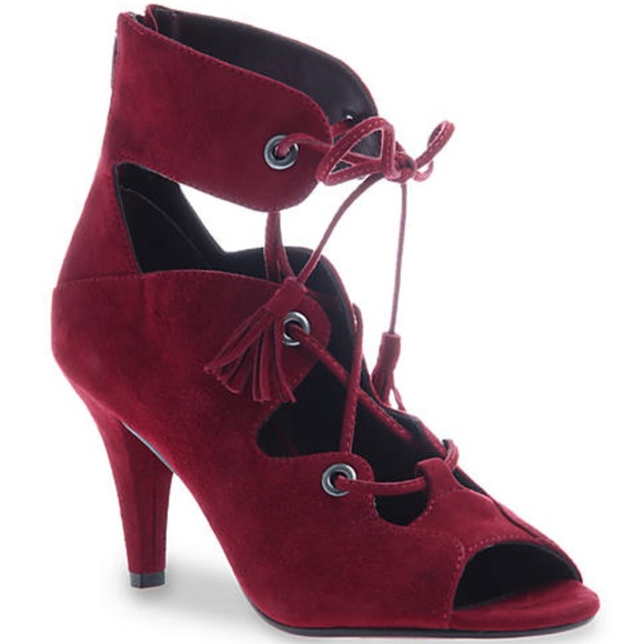 Poetic License Shoes - NWT Poetic Licence Inched in Love Grape Heel